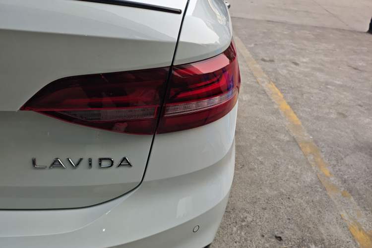 Used Volkswagen Lavida 2024 300TSI DSG Starry Sky Deluxe Edition
