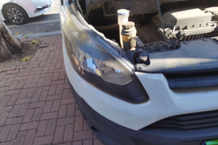 Used Ford Transit 2017 2.0T Diesel Multi-Purpose Commercial Vehicle Short Wheelbase Low Roof China V Standard