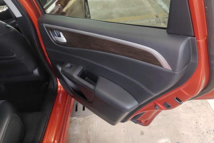 Used Honda Jade 2016 1.8L Automatic Comfort Elite Version 5 Seats