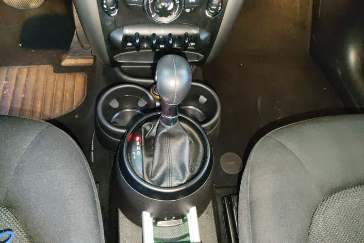 Used  Countryman 2014 1.6L ONE
