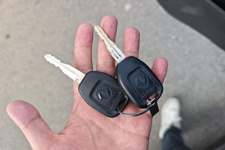 Used Dongfeng Fengon 330 2014 1.5L Manual Standard Edition DK15-02