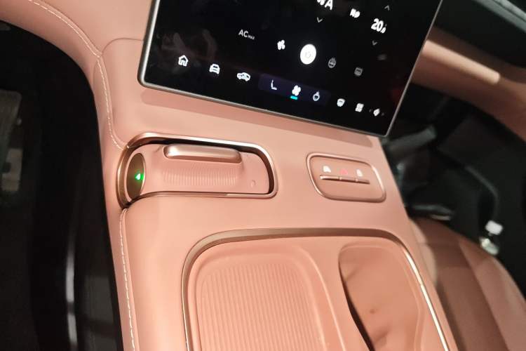 Used Nio EC6 2024 75 kWh