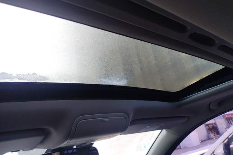 Used FAW Senya R7 2017 1.6L Automatic Smart Version
