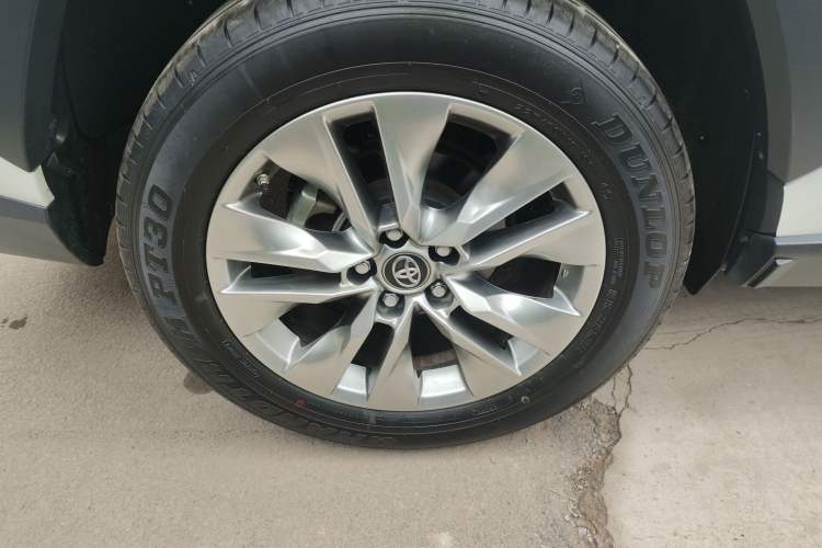 Used Toyota Wildlander 2022 2.0L CVT 4x4 Luxury PLUS Edition
