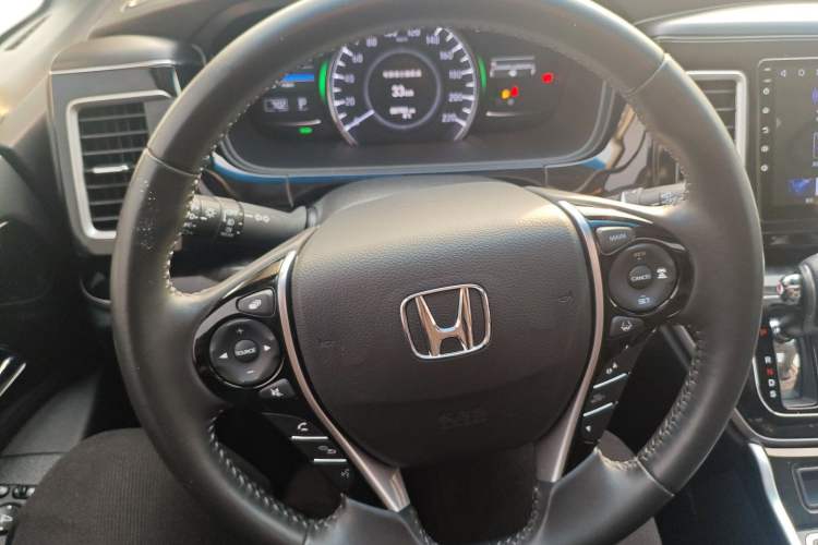 Used Honda Elysion 2019 2.0L Hybrid Luxury Edition
