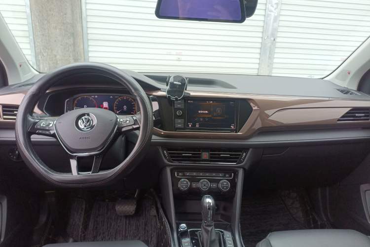 Used Volkswagen Tharu 2019 280TSI Two-Wheel Drive Flagship Version China VI Standard
