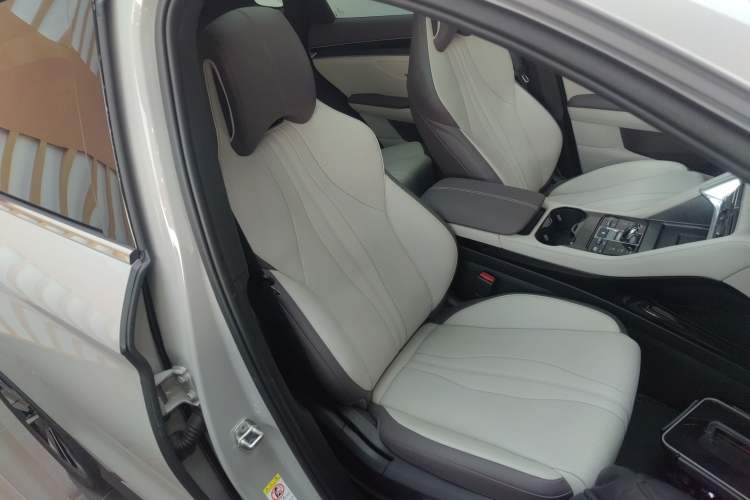 Used BYD Song PLUS New Energy 2025 EV Intelligent Driving Version 520km Premium Model
