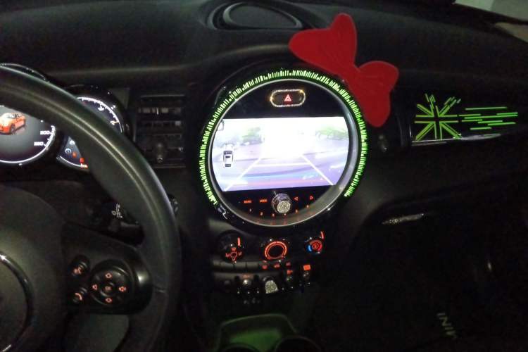 Used  MINI 2016 1.5T COOPER
