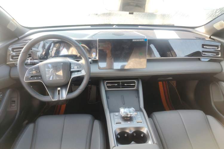 Used BYD Qin L 2024 DM-i 120KM Beyond Model