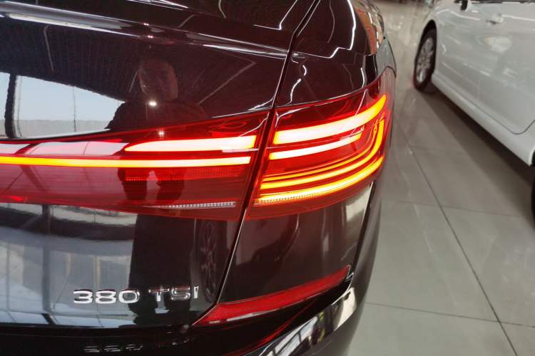 Used Volkswagen Passat 2025 Premium Version 380TSI Dragon Edition
