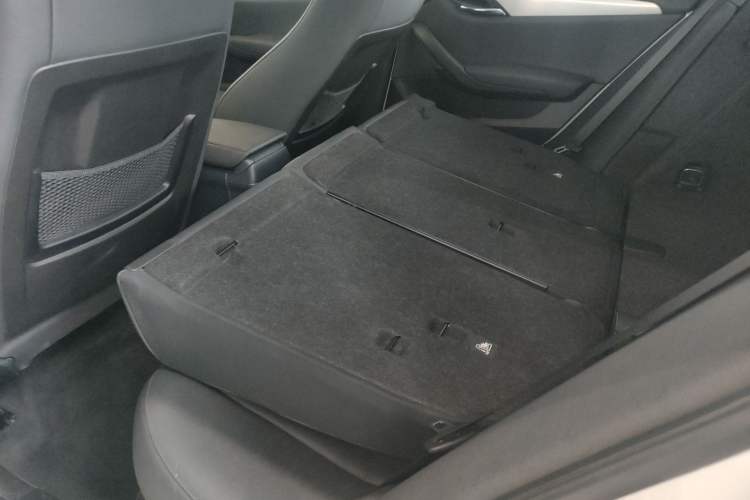 Used BMW X1 2014 sDrive18i Leading Model
