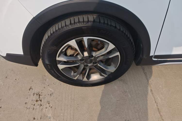 Used Geely Auto Vision X3 2019 Upgraded Model 1.5L CVT Prestige Version