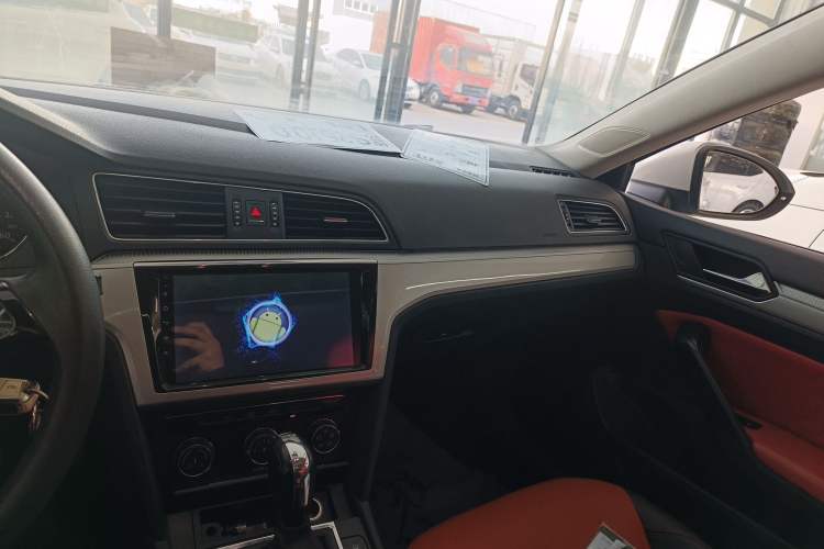 Used Volkswagen Lamando 2018 230TSI DSG Fashion Edition
