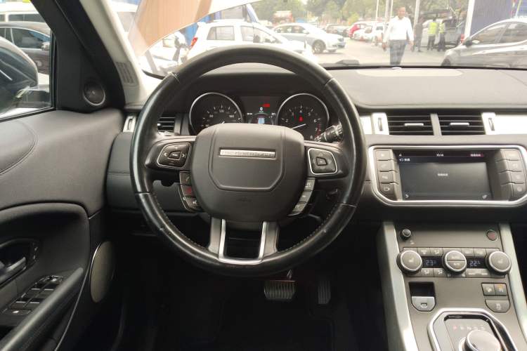 Used Land Rover Range Rover Evoque 2017 2.0T SE Smart Glow Edition