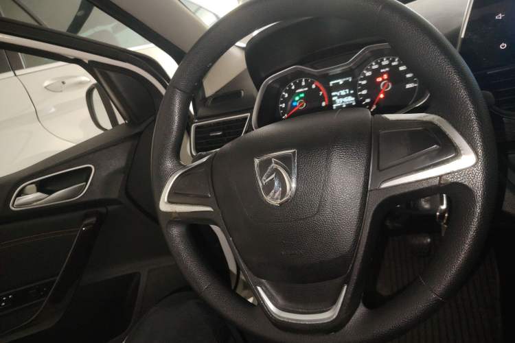 Used Baojun 310 2016 1.2L Manual Fashionable Edition