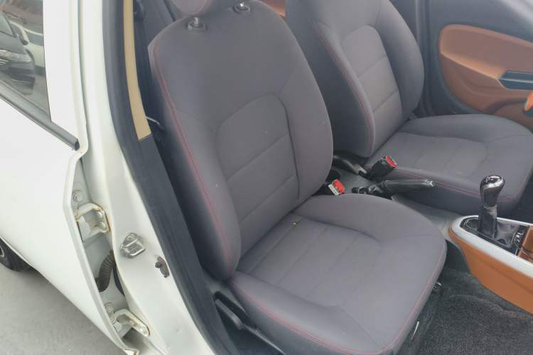 Used Geely Auto Diamond 2017 1.5L Manual Value-Added Model
