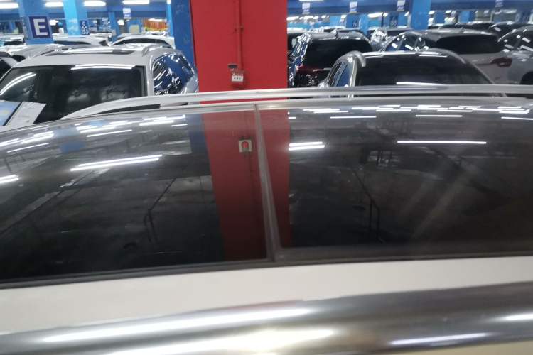 Used Volkswagen Tiguan L 2018 330TSI Automatic Two-Wheel Drive Luxury Edition
