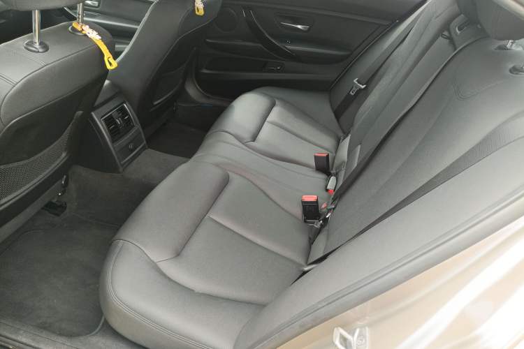 Used BMW 3 Series 2016 320Li Ambition Model
