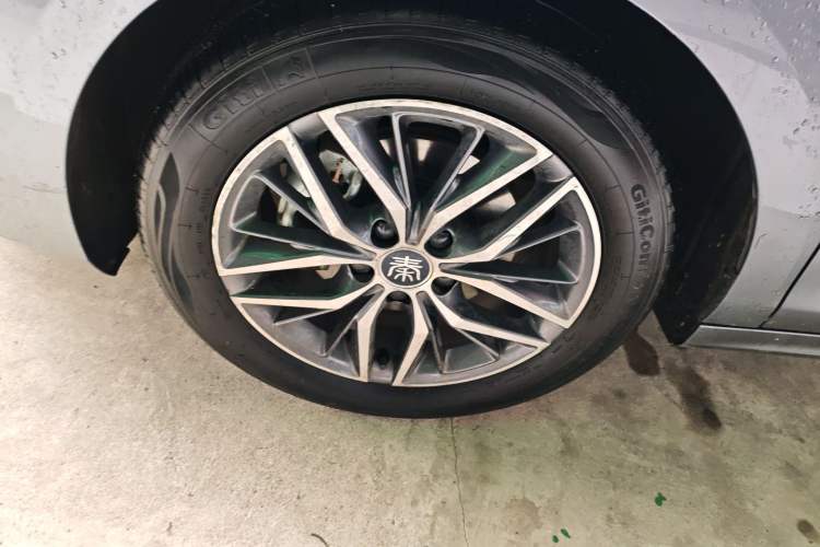 Used BYD Qin PLUS 2024 Honor Edition EV 420KM Beyond Model