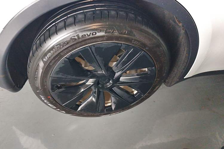 Used Tesla Model Y 2021 Standard Range Rear-Wheel Drive Version
