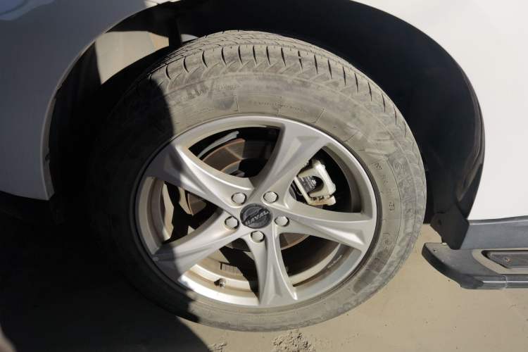 Used Haval H2 2018 Chuanxiang Edition Red Badge 1.5T Manual Two-Wheel Drive Fashionable Model