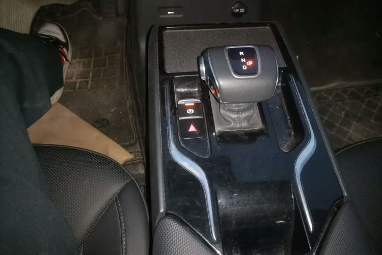 Used Hongqi E-QM5 2022 431 km Charge & Enjoy Edition
