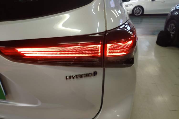 Used Toyota Highlander 2022 Dual-Engine 2.5L Four-Wheel Drive Prestige Version 7 Seats