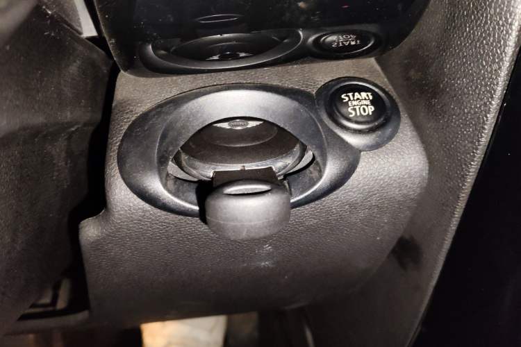 Used MINI Countryman 2014 1.6L COOPER Fun
