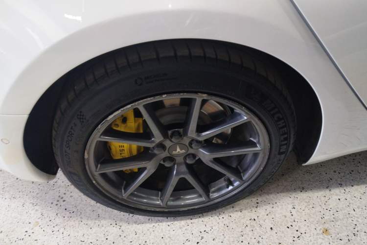 Used Tesla Model 3 2020 Revised Version Standard Range Rear-Wheel Drive – Upgraded Edition
