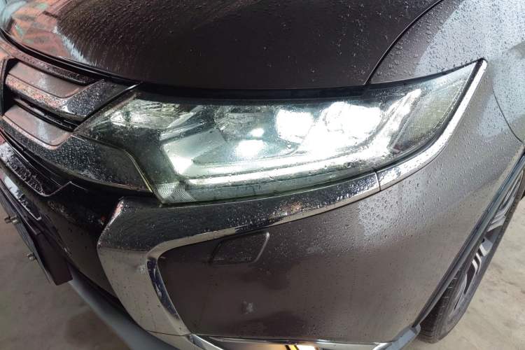 Used Mitsubishi Outlander 2016 2.4L 4x4 Elite Edition 5 Seats