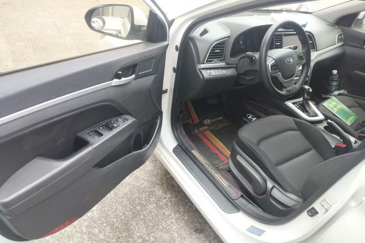 Used Hyundai Elantra (6th Generation / Lingdong) 2016 1.6L Automatic ZhiXuan – Elite Version
