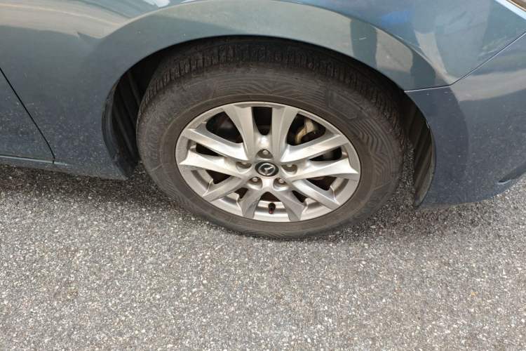 Used Mazda Mazda 3 Axela 2016 Sedan 1.5L Automatic Comfort Model