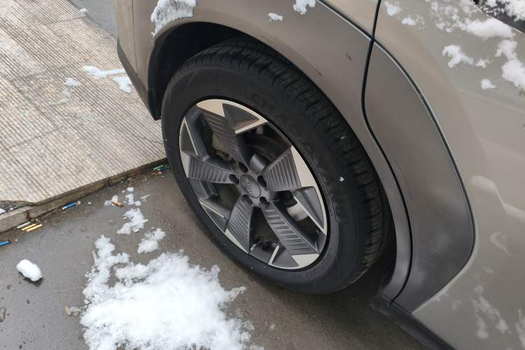 Used AION Y 2022 70 Intelligent Edition Lithium Iron Phosphate
