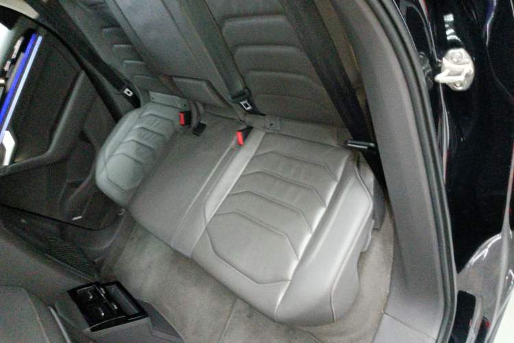 Used Volkswagen Touareg 2021 2.0 TSI Ruiyi Edition
