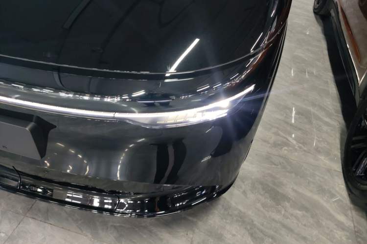 Used Zeekr 7X 2025 100 kWh Long-Range Rear-Wheel Drive with Intelligent Driving Features
