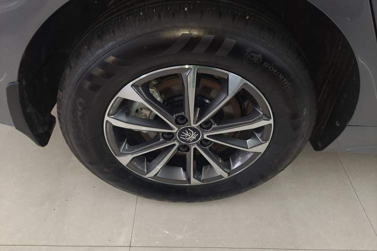 Used BYD Qin PLUS 2024 HONOR Edition DM-i 55KM Leading Model
