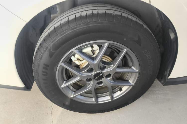 Used BYD Seal 06 New Energy 2025 DM-i Smart Drive 80KM Luxury Model
