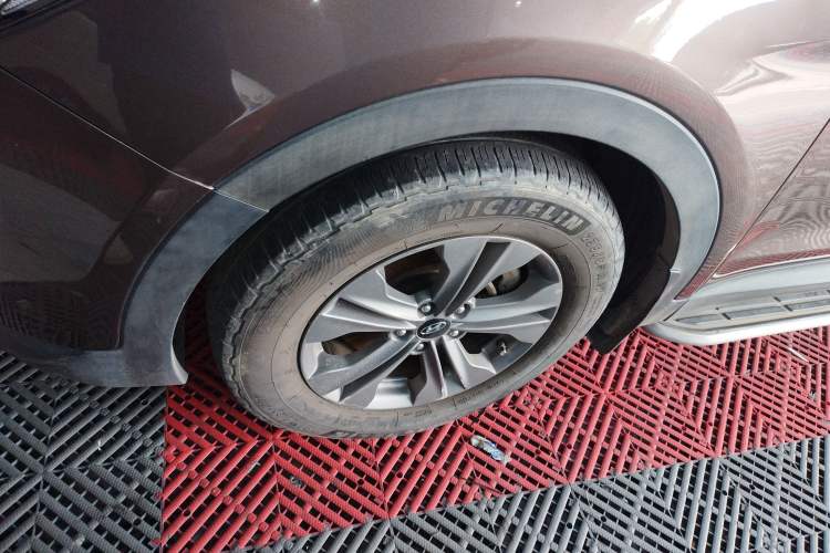 Used Hyundai Santa Fe 2015 2.0T Automatic Two-Wheel Drive Smart Version 5 Seats
