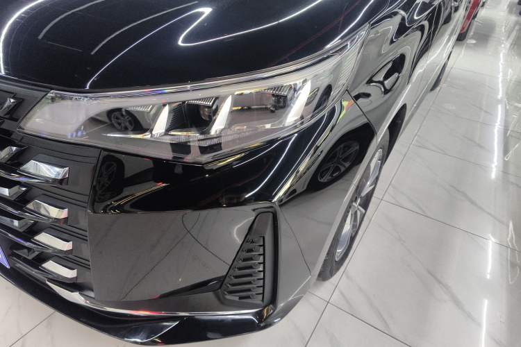 Used GAC Trumpchi M6 2023 PRO 270T DCT Luxury Edition
