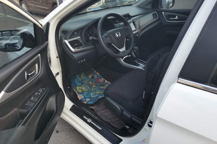 Used Honda Crider 2016 1.8L CVT Luxury Edition
