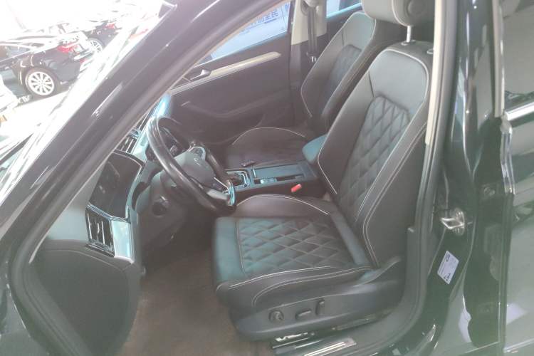 Used Volkswagen Magotan GTE Plug-in Hybrid 2022 GTE Luxury Model
