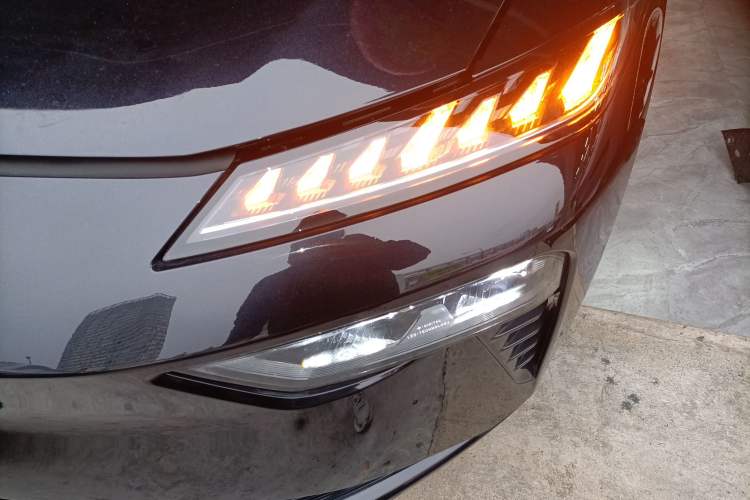 Used  eπ007 2024 Pure Electric 530 Air Edition
