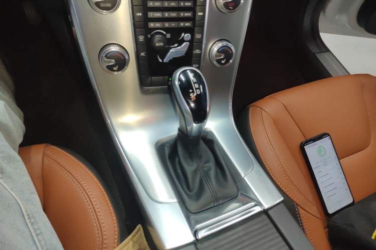 Used Volvo V60 2017 T5 Zhiyi Edition China V Standard
