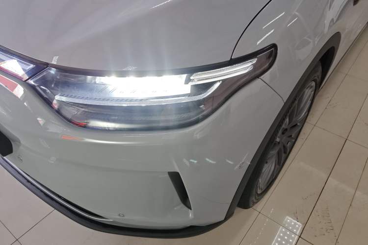 Used Leapmotor C11 2024 All-Electric 580 Luxury Edition
