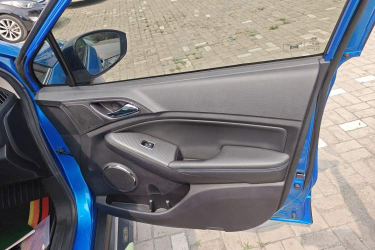 Used BYD Yuan New Energy 2018 EV360 Smart Connect Cool Edition
