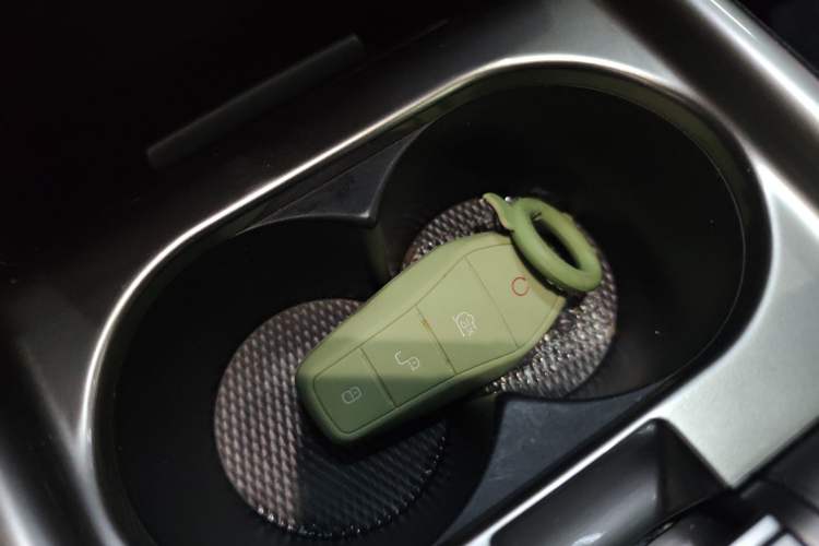 Used BYD Dolphin 2023 420 km Free Version
