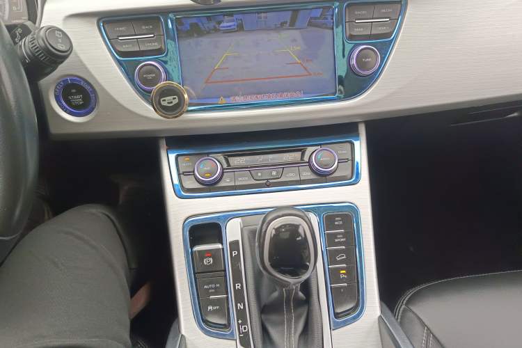 Used Geely Auto Emgrand X7 Sport 2016 1.8TD Automatic Smart Connectivity Version