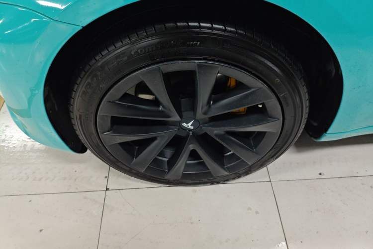 Used Tesla Model 3 2019 Long-Range Rear-Wheel-Drive Version
