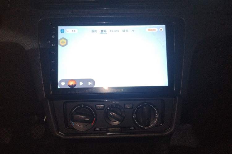 Used Volkswagen Santana 2016 1.6L Manual Fashion Edition
