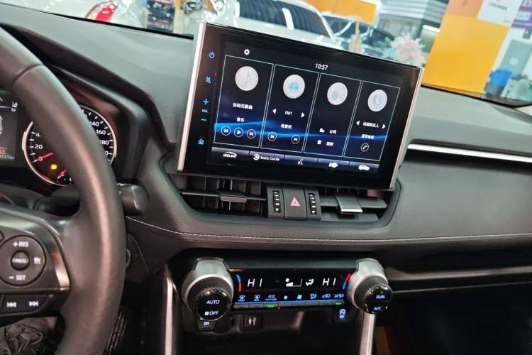 Used Toyota Wildlander 2022 2.0L CVT 4x4 Luxury PLUS Edition